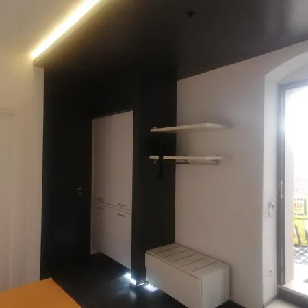 Lägenhet Pm 5 Via Salita Di Castelvecchio