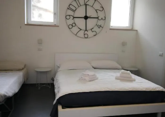 Pm 5 Via Salita Di Castelvecchio